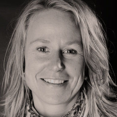 Louise headshot